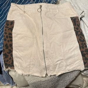 beige and cheetah skirt